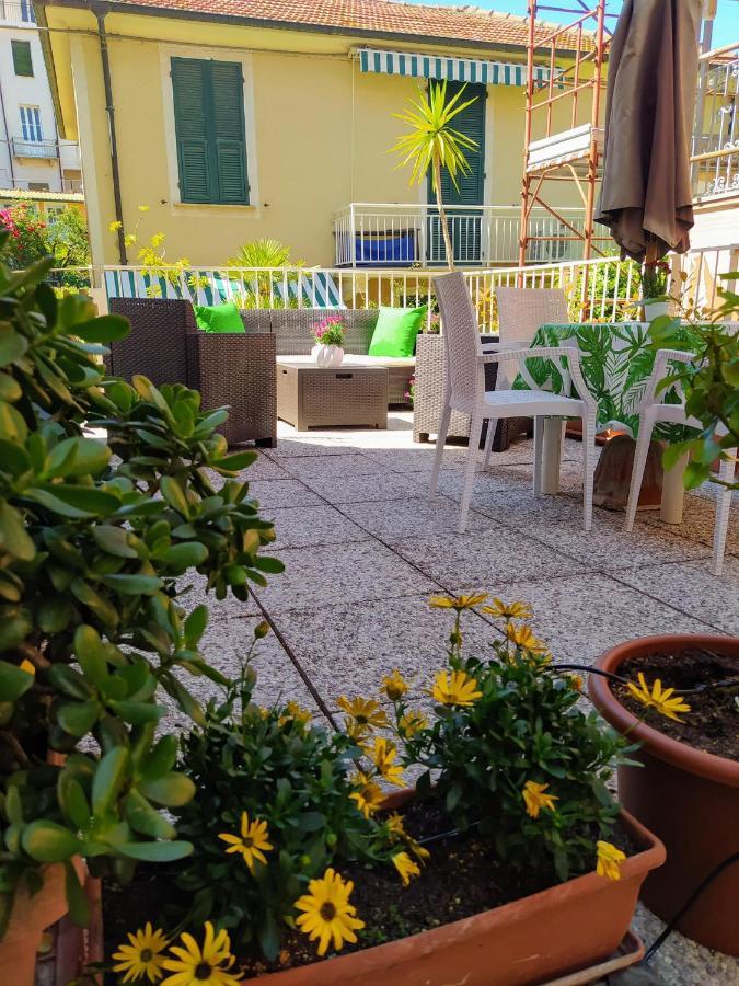 Hotel Alla Fontanella Alassio Kültér fotó