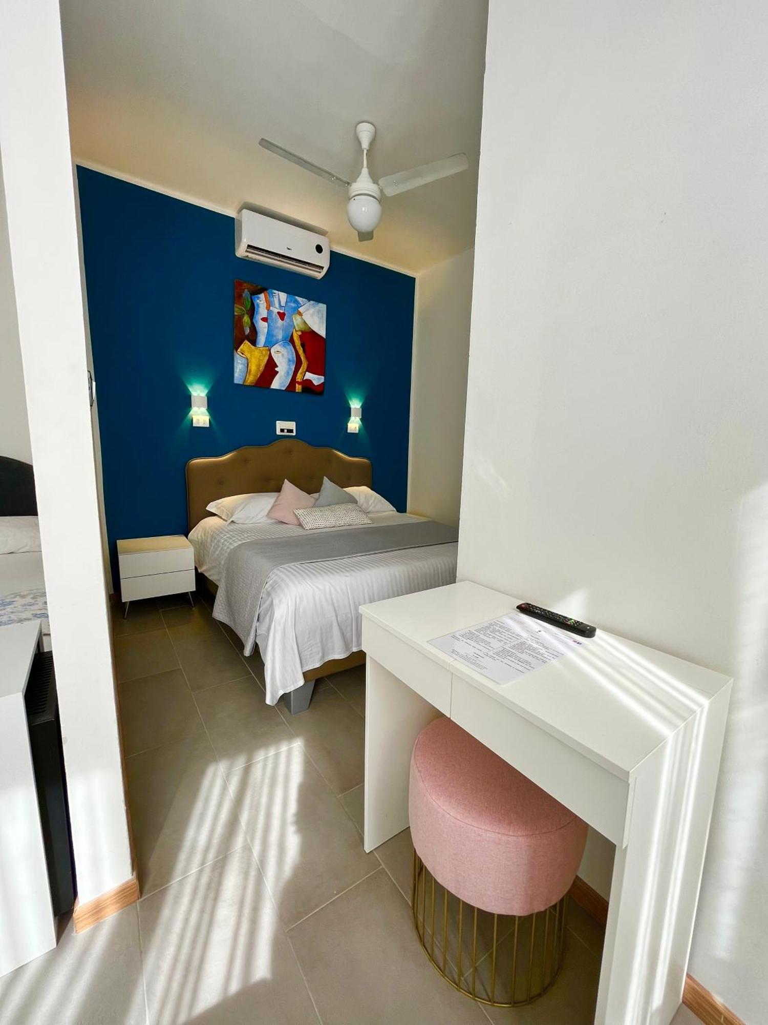 Hotel Alla Fontanella Alassio Szoba fotó